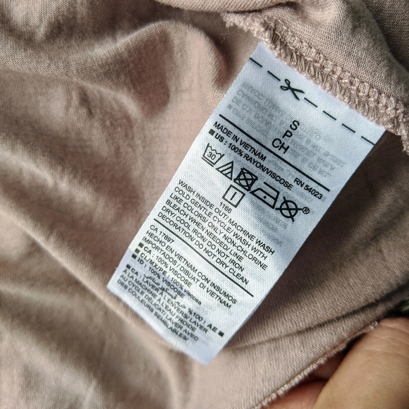 Blush tee with sequined stars - Picture 5 of 5